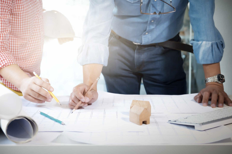 Equipo de RASEIR en una reunión de planificación